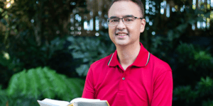 Alan Peter Cayetano Reading Praying Book