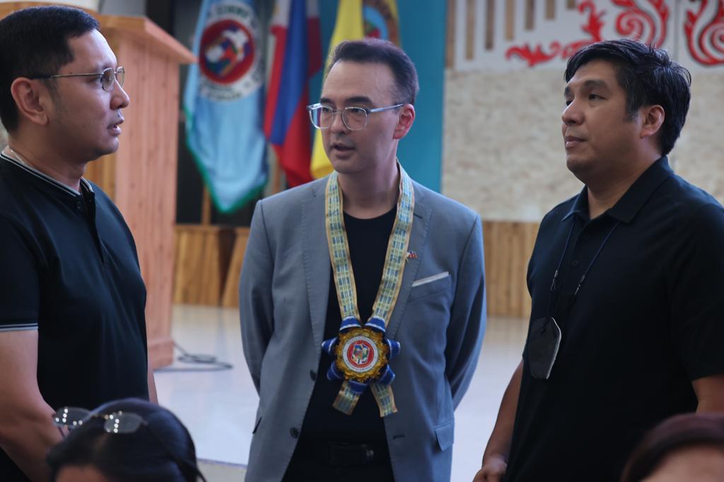 Cayetano extends support to barangay captains in Pangasinan, reaffirms ...