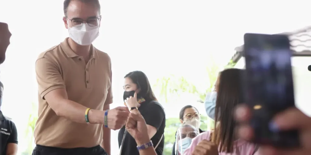 Cayetano to continue rallying for 10K Ayuda Bill upon opening of Congress