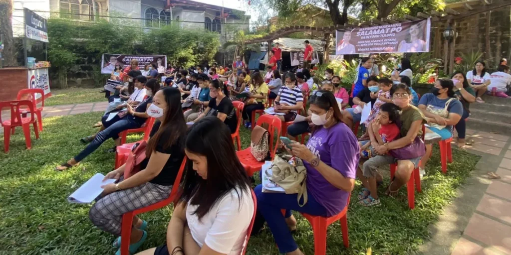 Cayetano’s office, Laguna officials partner to benefit hundreds of sari-sari store owners