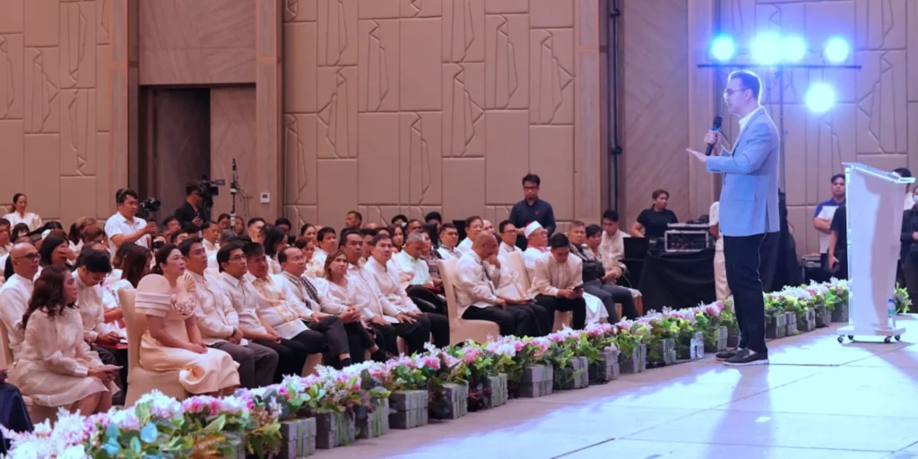 Newly elected barangay officials told: Help transform the Philippines into a drug-free country | Alan Peter Cayetano