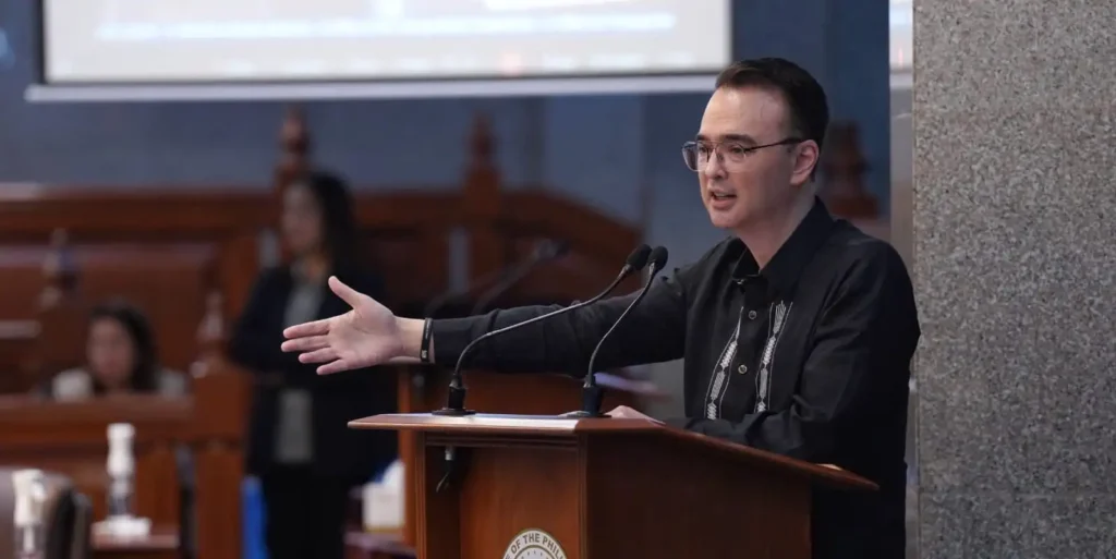 DOTr told: Hold PAL to higher standards as flag carrier | Alan Peter Cayetano