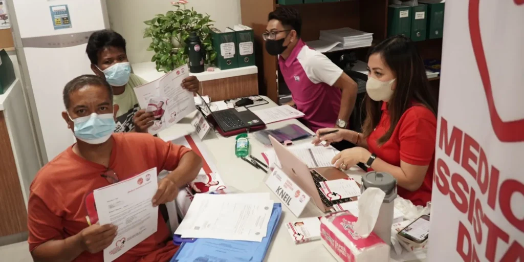 Kuya Alan, Ate Pia extend aid to over 400 kidney patients in Pampanga