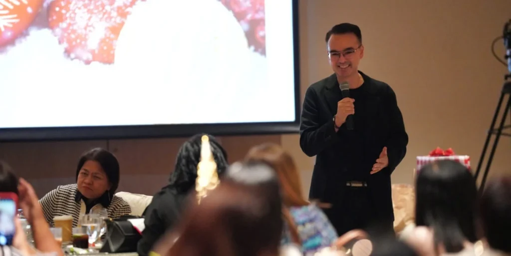 Senator Alan urges teachers to instill values in students