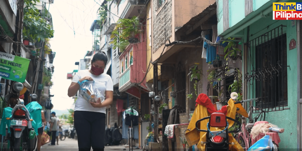 Displaced salesperson shifts to online business